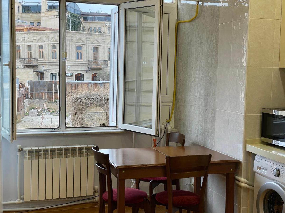 Mayden Family Apartment Баку Экстерьер фото