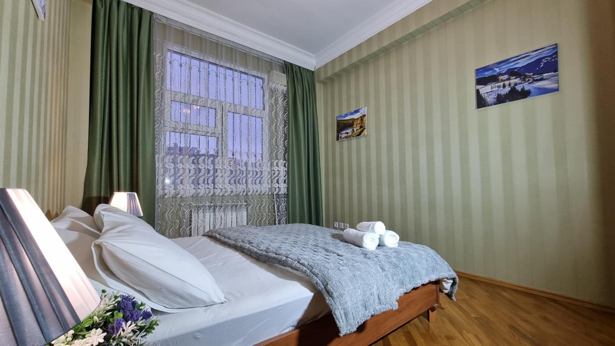 Mayden Family Apartment Баку Экстерьер фото